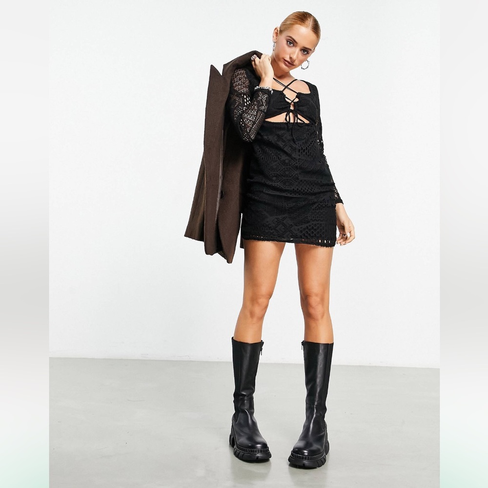 Black mini crochet long sleeve black sz 4